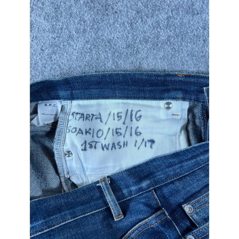 APC New Standard Jean Classique Mens 31 Indigo Blue Straight Leg Selvedge Denim